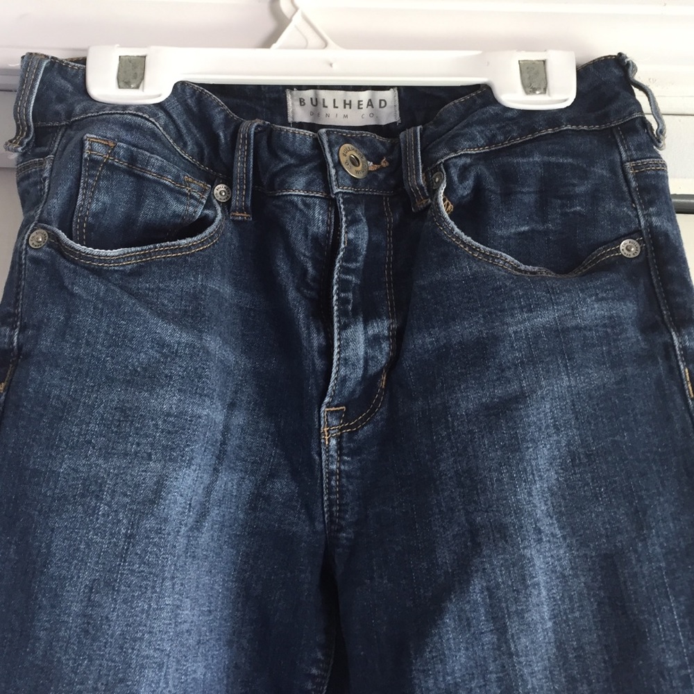 Bullhead jeans. - Picture 2 of 3